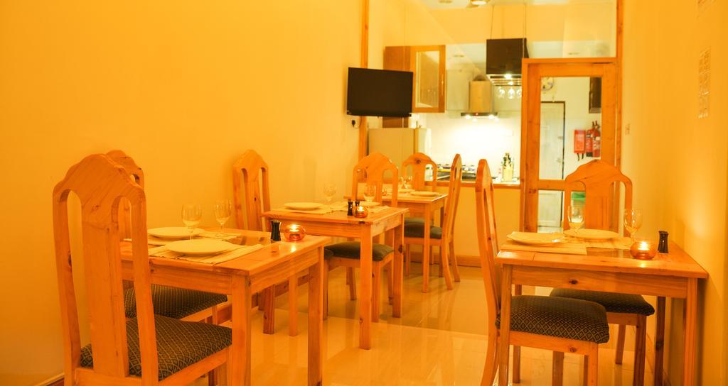 Guraidhoo Inn Bilik gambar